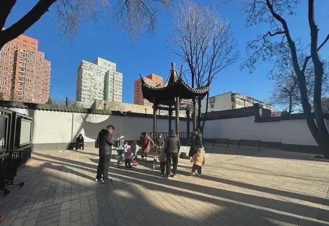 米私搭乱建居民想提升小区环境的愿望实现了K8成为马竞重要合作伙伴拆除700平方(图6)